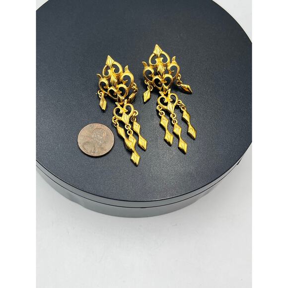 Monet Vintage High Shine Gold Plated Gold Chandelier Dangles Pierced Earrings - Picture 6 of 10